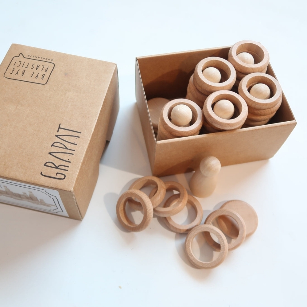 Grapat Nins Rings And Coins - Natural Wood